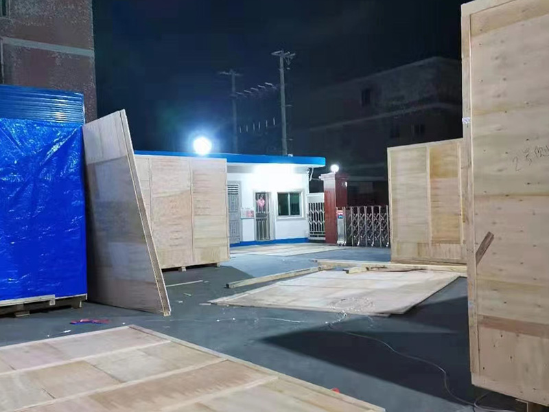 重型(xíng)加固木箱