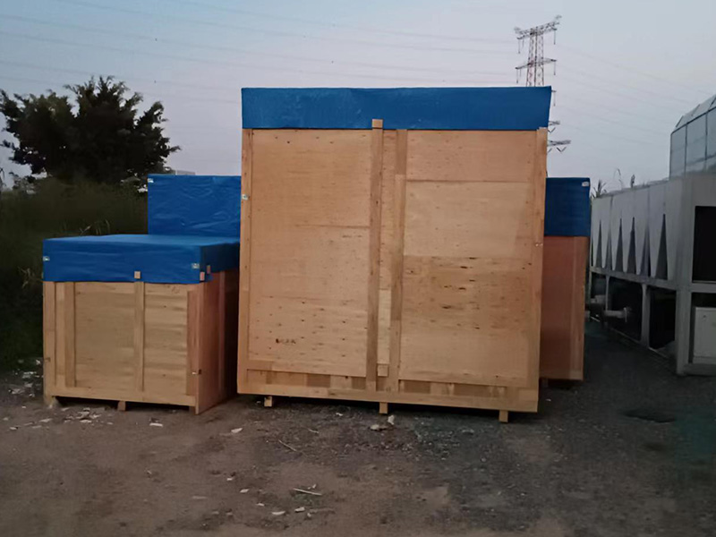 框架木(mu)箱是如(rú)何實現(xiàn)防水通(tong)風效果(guo)